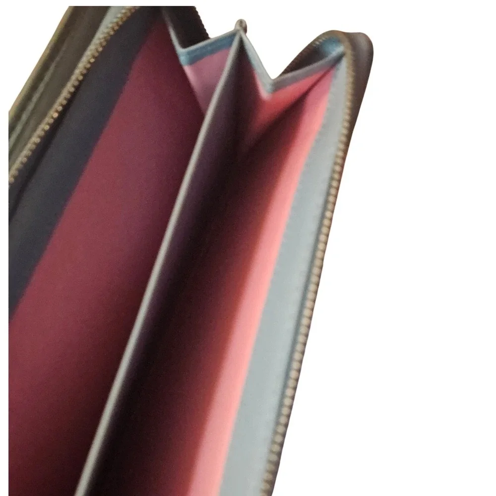 Coach Signature Striped Zip Around Wallet Beige Blue Leather‎